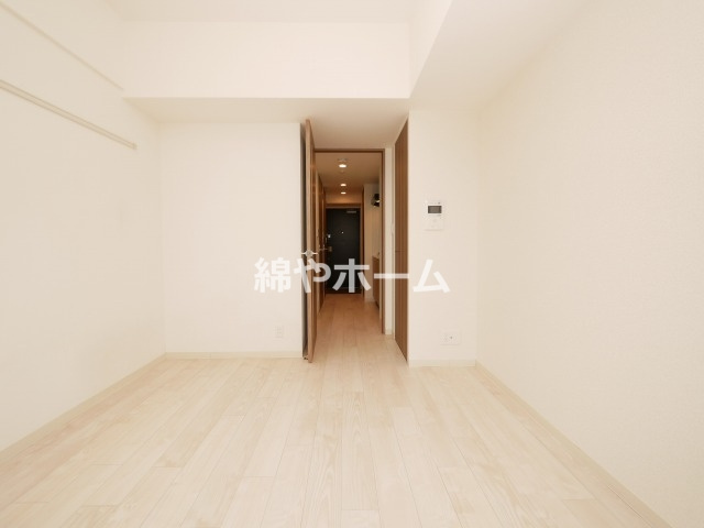プレサンス難波ヴィータの寝室|ゆとりの広さです