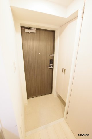 エスリード京橋アミュゼ　仲介手数料無料の玄関