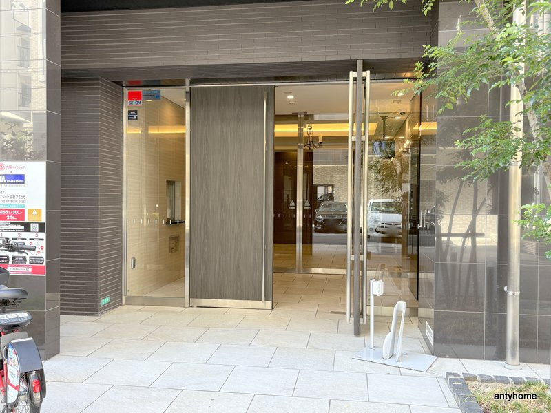 エスリード京橋アミュゼ　仲介手数料無料のエントランス