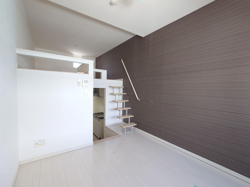 フェリチタの内装|同物件別部屋（間取り反転です）