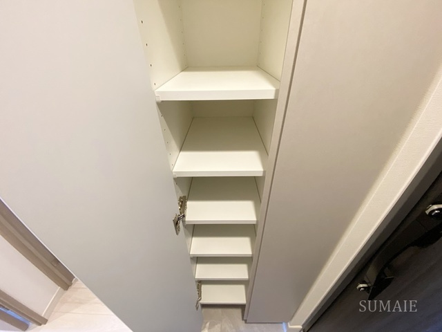 シーズンフラッツ東十条の収納|シューズボックスです☆