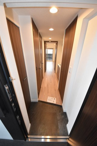 プレサンス谷町七丁目Ⅱの玄関