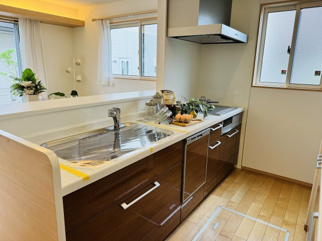 八王子市　堀之内　中古戸建て（5LDK）のキッチン|～使い勝手の良いシステムキッチン～