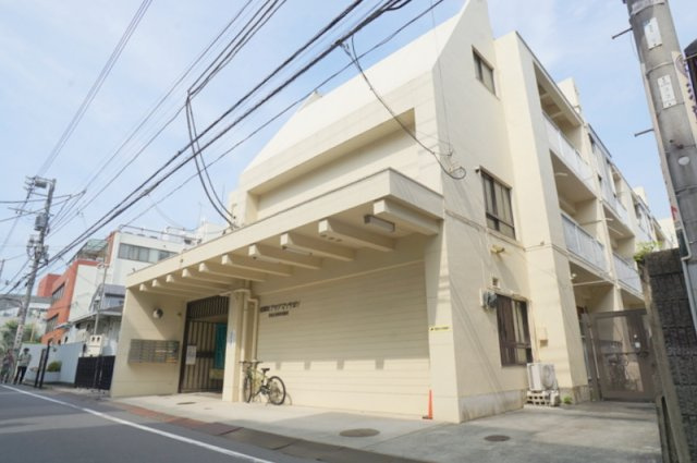 信濃町アジアマンションのその他|東京メトロ丸の内線「四谷三丁目」駅徒歩5分
JR総武線「信濃町」駅徒歩11分