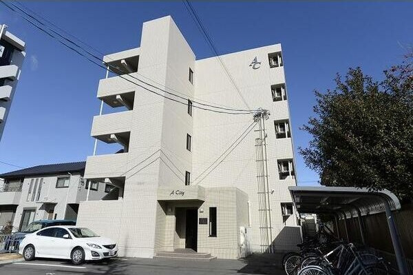 A・City秩父通の外観