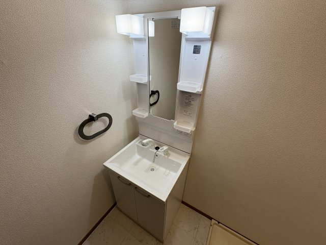 ボヌール（神戸市西区）の洗面所