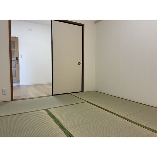 アーバン滝子の和室