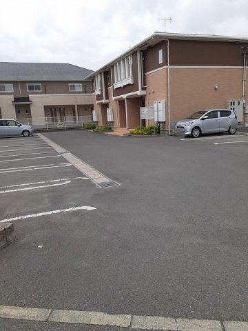アレーズ　Ｄの駐車場