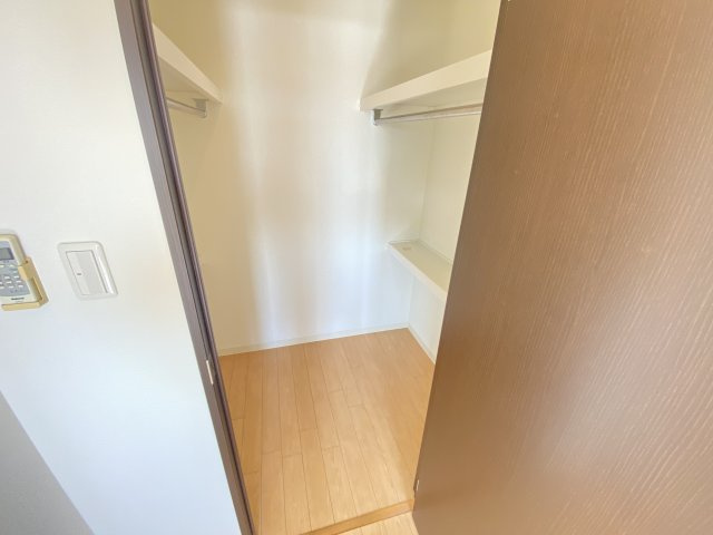デルスールラローザの収納
