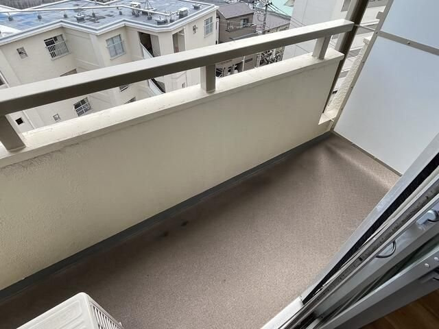 神山ビルのバルコニー
