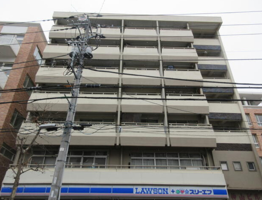 神山ビルの外観