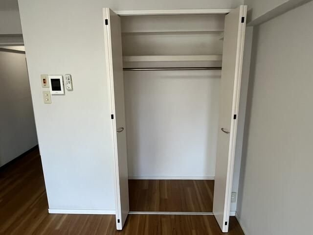 神山ビルの収納