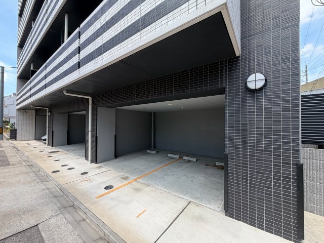ウルフィエスタ徳川　名古屋市賃貸　仲介手数料無料の駐車場