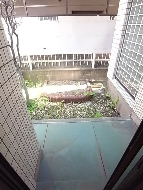 バウ塚口の庭