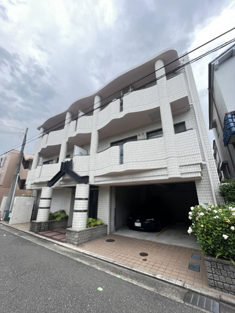 バウ塚口の外観