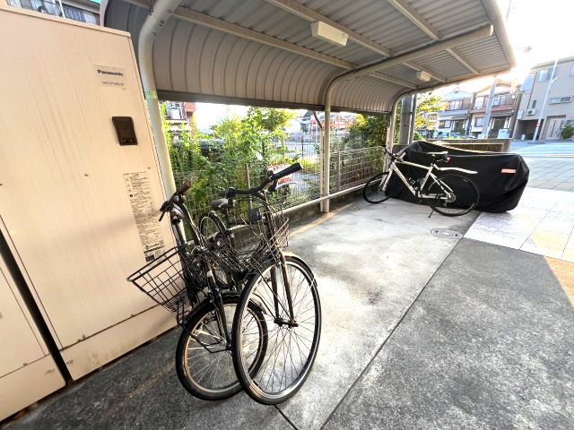 カーサ南野口の駐車場