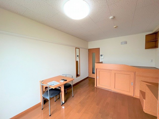 レオパレスネクステージ樽井の寝室