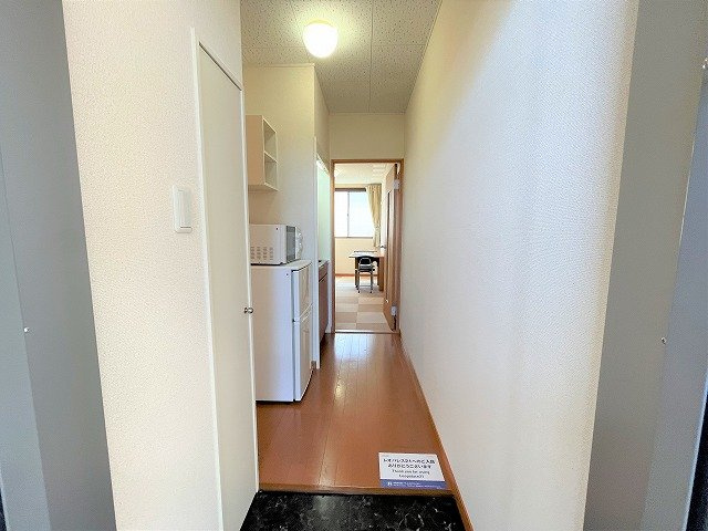 レオパレスＹＭの玄関