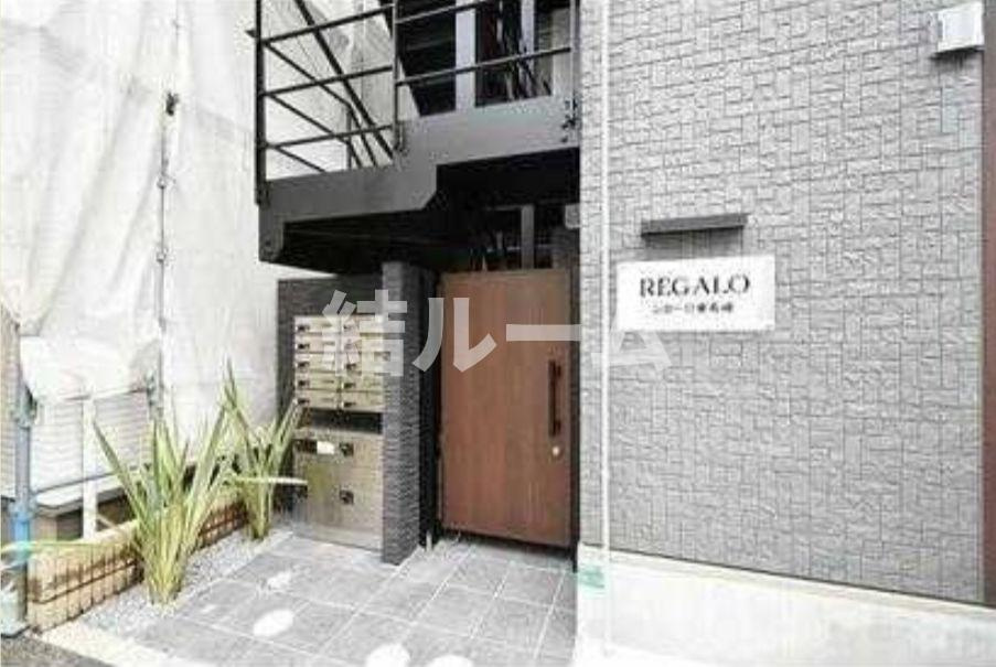 豊島区南長崎５丁目のアパートのエントランス