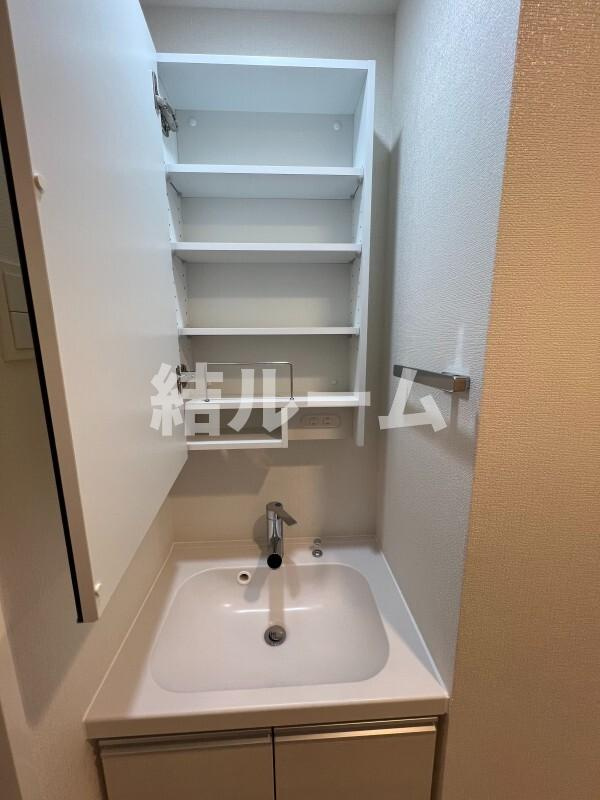 北区王子２丁目の賃貸マンションの洗面所|別号室参考写真