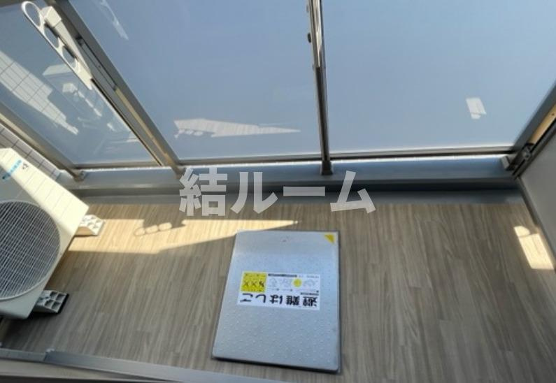 北区王子２丁目の賃貸マンションのバルコニー|別号室参考写真