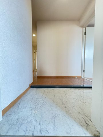 南山寿ガーデンの玄関