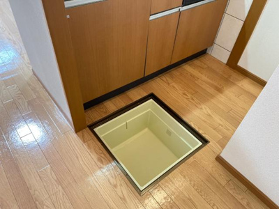 【キッチン】 | ピュアフォースせいら | 床下収納