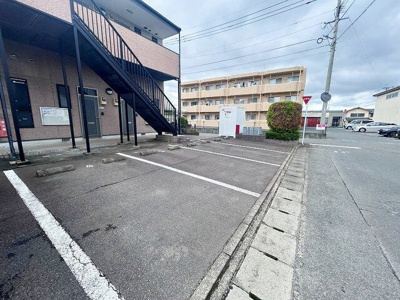 【駐車場】 | サンスポット・エムズ