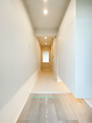 志木ニュータウン東の森壱番街六号棟の玄関