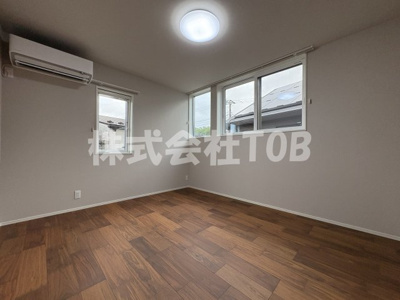 【内装】 | 世田谷区上北沢３丁目戸建貸家 | 2F　洋室7.1帖