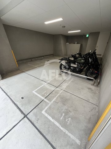 BPRレジデンス江坂の設備|BPRレジデンス江坂　バイク置き場