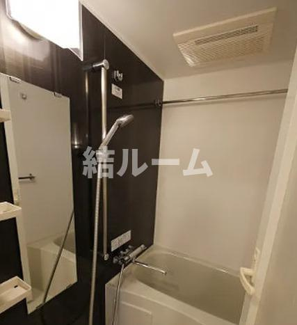 新宿区新宿５丁目の賃貸マンションの浴室|別号室参考写真