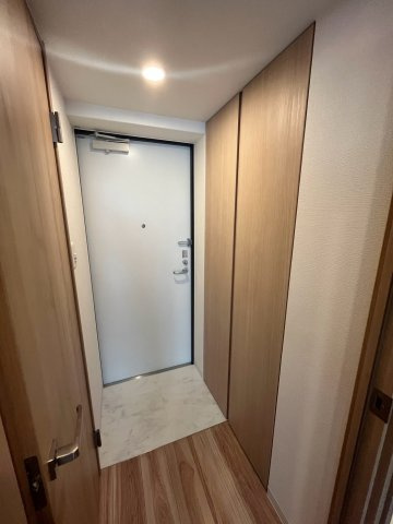 ブリージェ夙川南郷の玄関