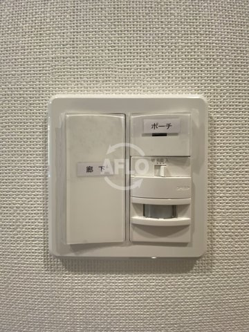エステムコート北堀江Ⅱのその他|エステムコート北堀江Ⅱ人感センサー