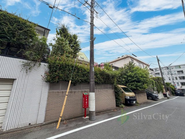目黒区中目黒3丁目の周辺|建築条件はございません。お好きなハウスメーカーで建築可能です。