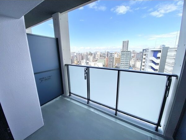 S-RESIDENCE鶴舞IIのバルコニー