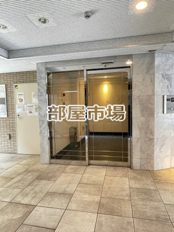 クレイシア蔵前のエントランス