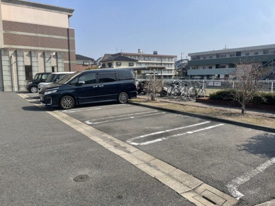【駐車場】 | ＥＰＯＣＡ | 車をお持ちの方に嬉しい駐車場付きの物件です