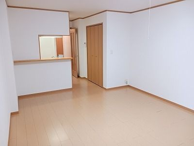 アーバンヴィラ　Ａの居間・リビング