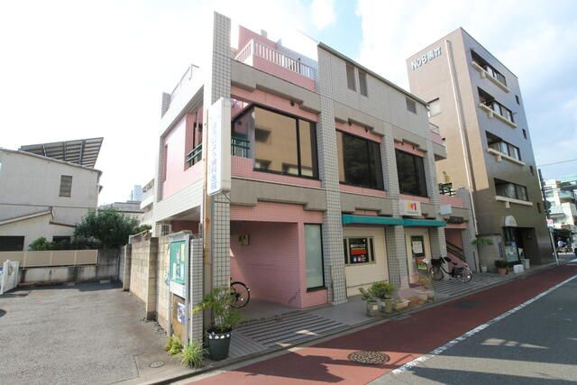 武蔵野市中町３丁目の事務所の外観