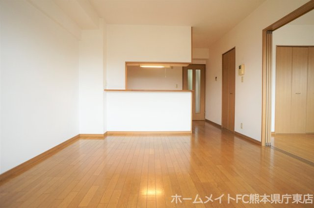 シオール参番館の居間・リビング