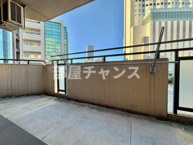秀明館のバルコニー