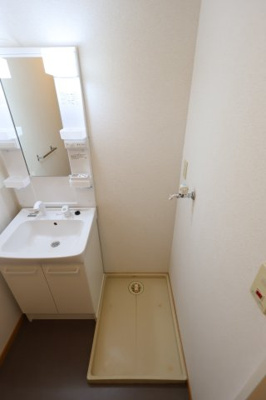 【設備】 | フローラ | 室内洗濯機置場