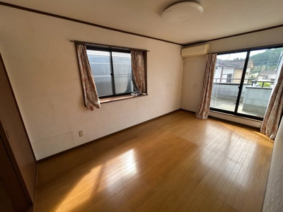 【洋室】 | 桐生市堤町2丁目　南面リビング　3SLDK