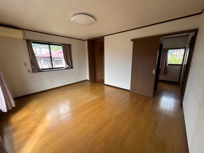 【洋室】 | 桐生市堤町2丁目　南面リビング　3SLDK