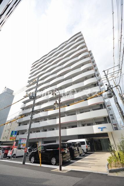 セレニテ日本橋プリエの外観