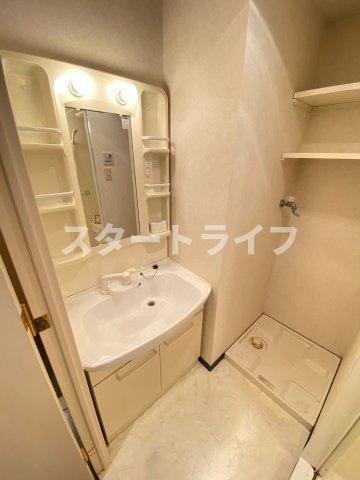 大阪市東淀川区東中島４丁目の賃貸マンションの洗面所