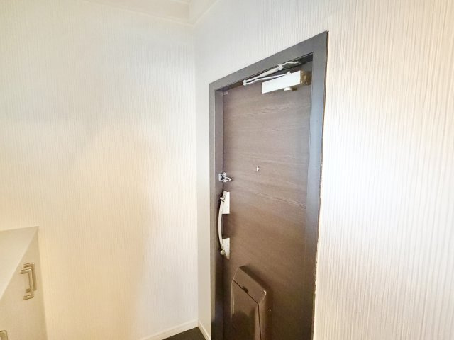 三井東別院ハイツの玄関