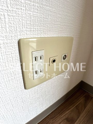  | コンフォール野添