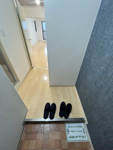 ハピネス上六の玄関|別室参考写真